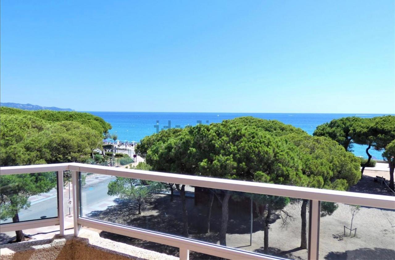 Apartment Direkt Am Strand Blanes Exterior photo